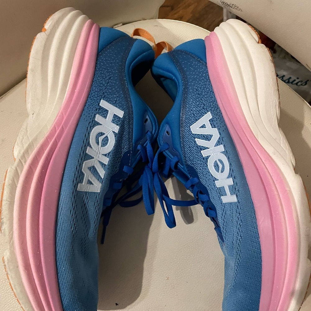 Hoka woman Bondi 8 size 12D - Picture 3 of 14